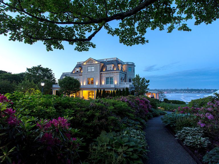 10 Luxury Destinations for a Passport-Free Honeymoon