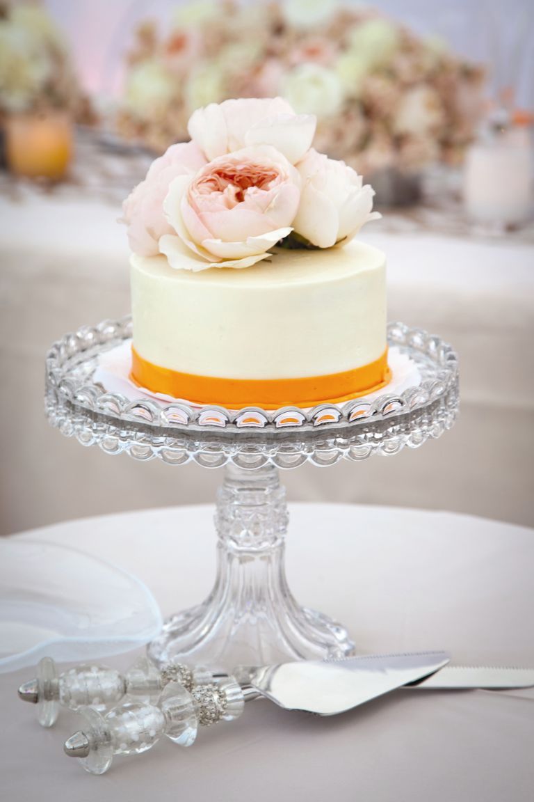 10 Unexpected Wedding Cake Ideas