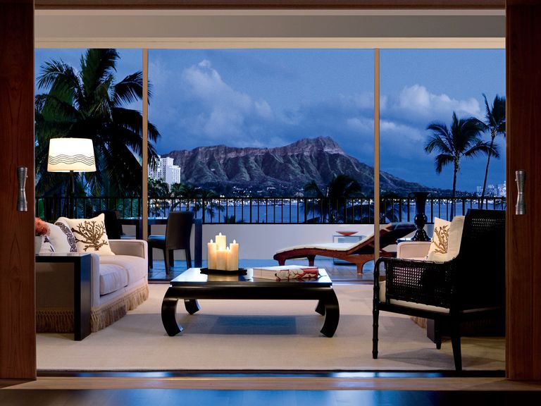 10 of the Most Luxurious Honeymoon Suites We've Ever Seen