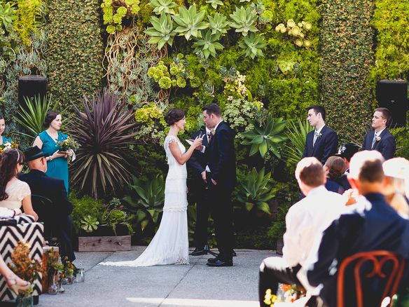 11 Stylish Ways to Use Succulents in Your Wedding
