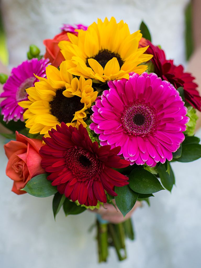 13 Charming Sunflower Wedding Bouquets
