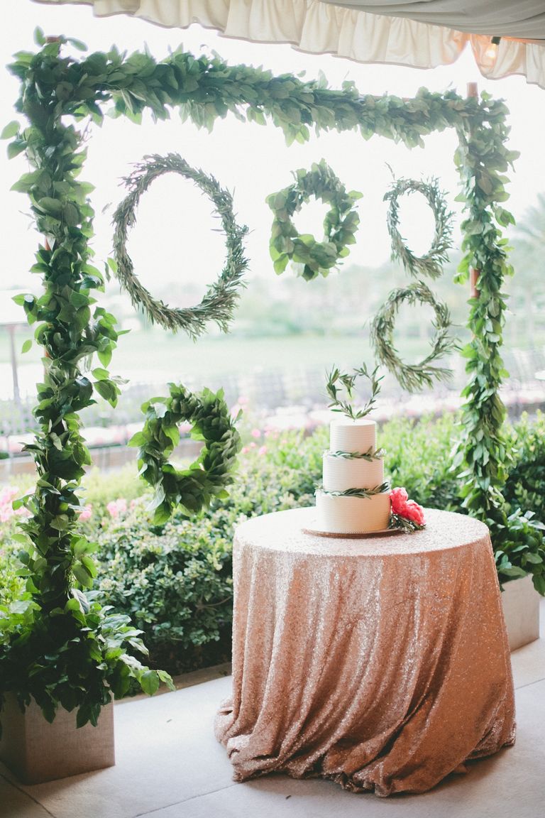 13 Genius Places To Hang A Wedding Garland