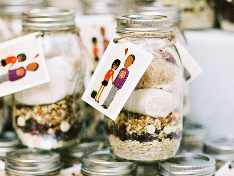 14 Wedding Favors That'll Never Get Left Behind