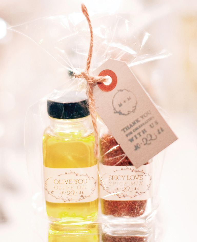 14 Wedding Favors That'll Never Get Left Behind