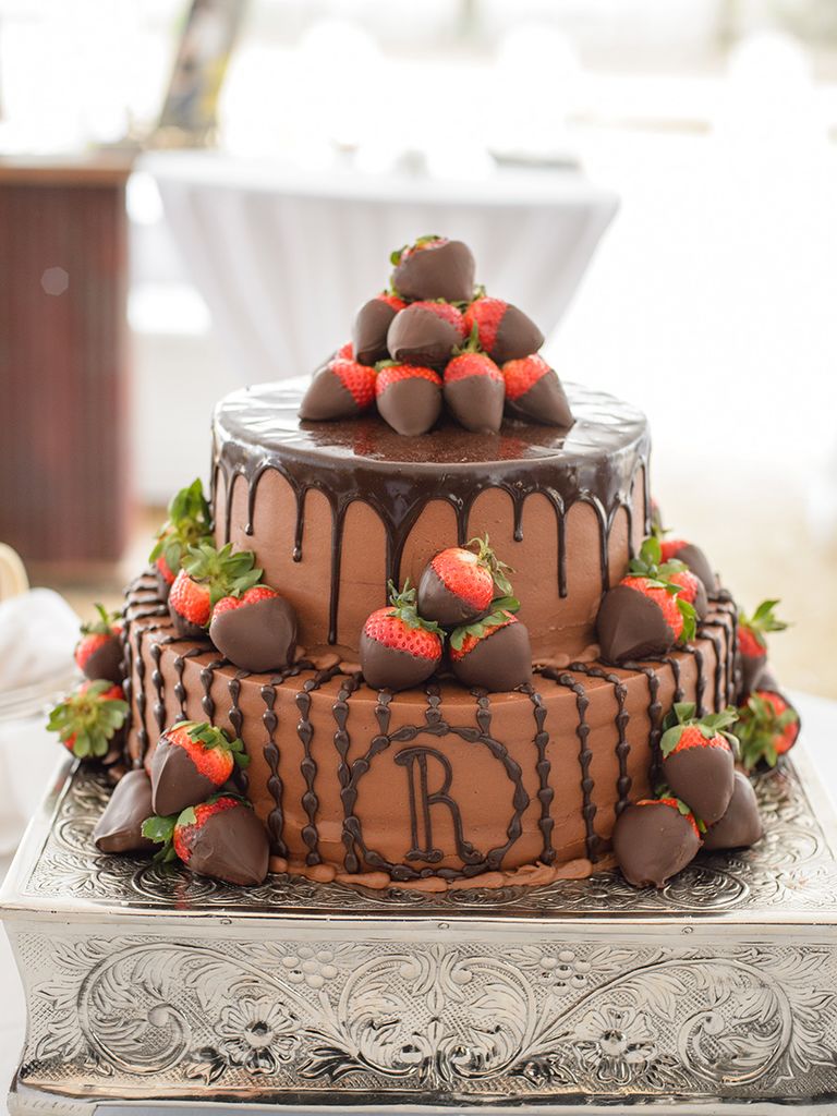 15 Delicious Chocolate Wedding Cakes