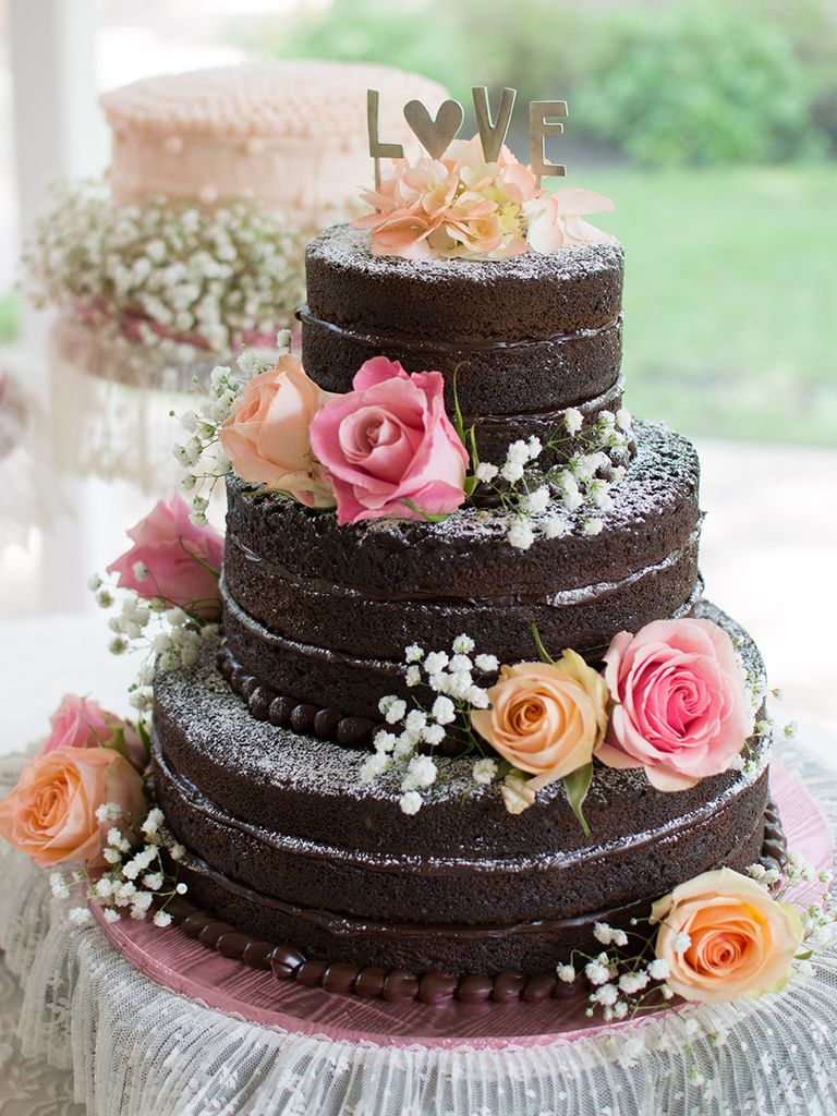 15 Delicious Chocolate Wedding Cakes