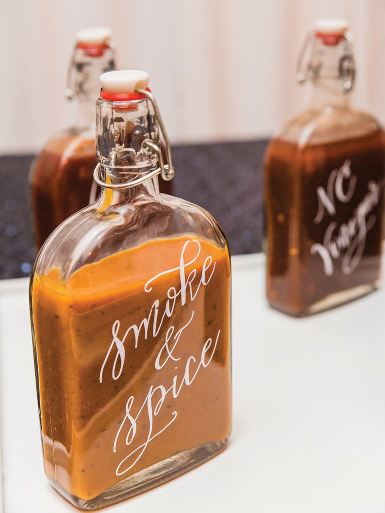 15 Edible Wedding Favors Your Guests Will Love