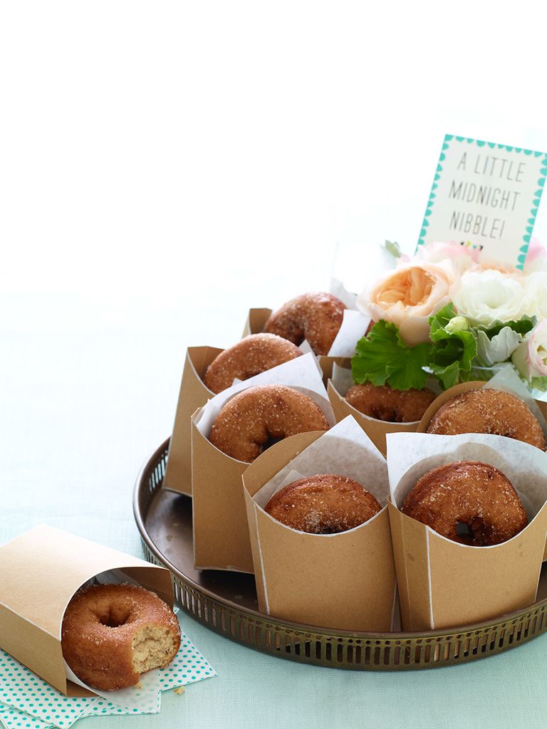 15 Edible Wedding Favors Your Guests Will Love