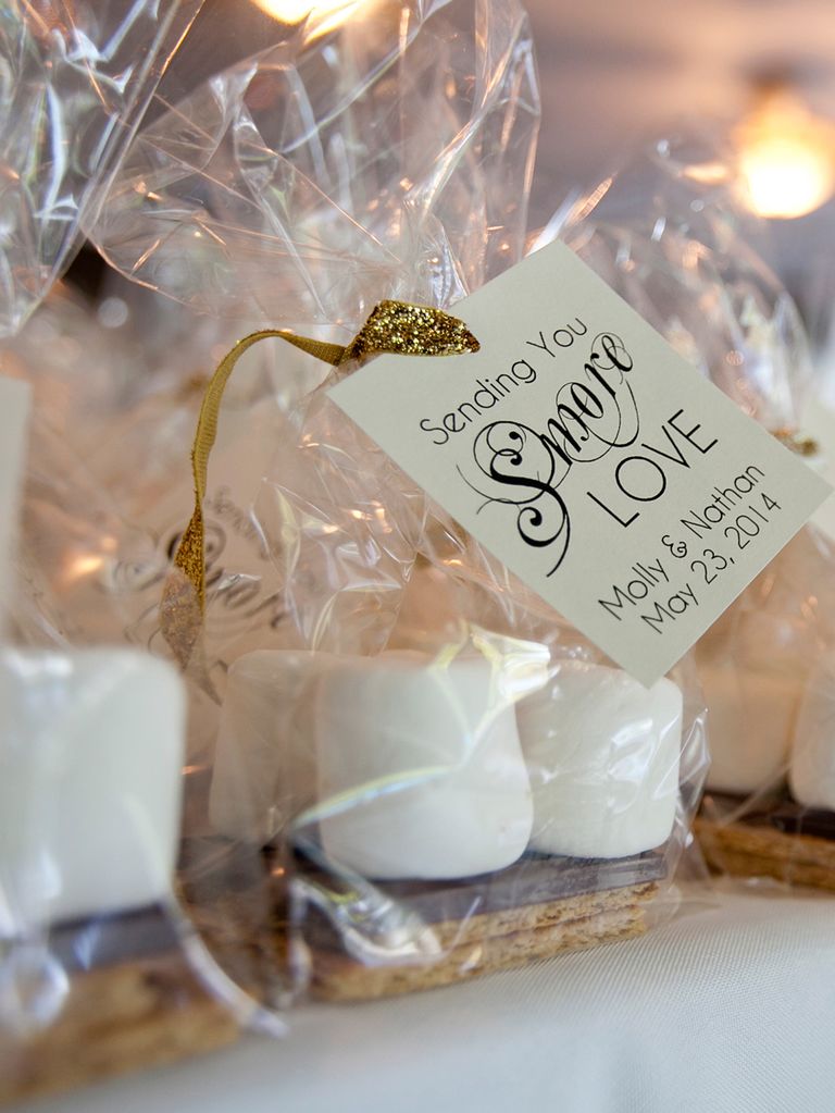 15 Edible Wedding Favors Your Guests Will Love
