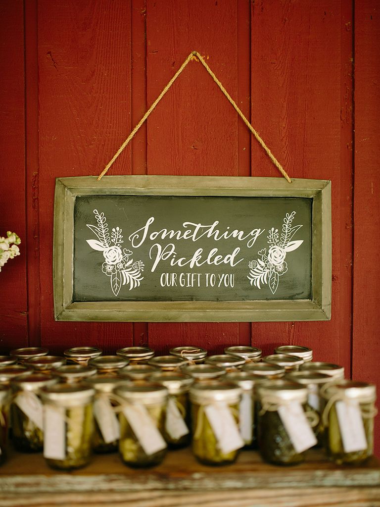 15 Rustic Wedding Favors Your Guests Will Love