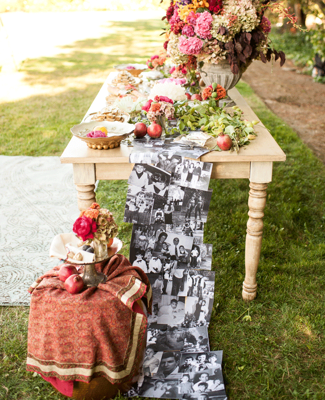16 Creative Ways To Display Family Photos At Your Wedding