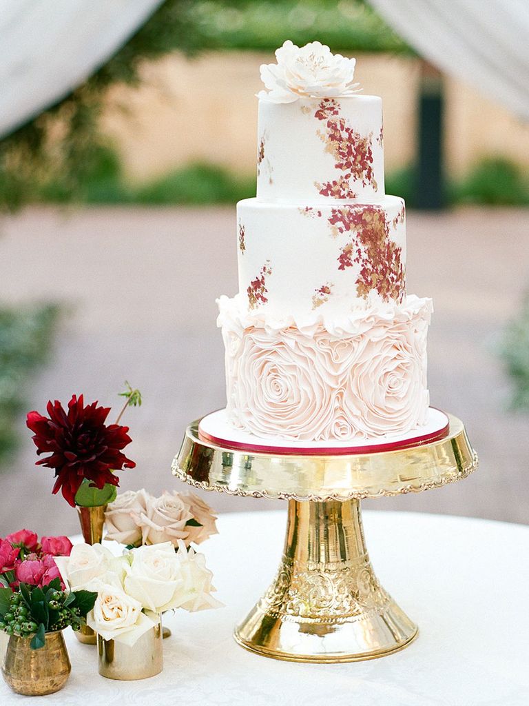 16 Hand-Painted and Watercolor Wedding Cakes Just in Time for Spring