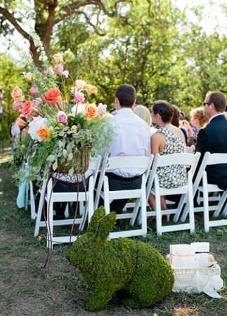 16 Wedding Details That Involve Bunnies
