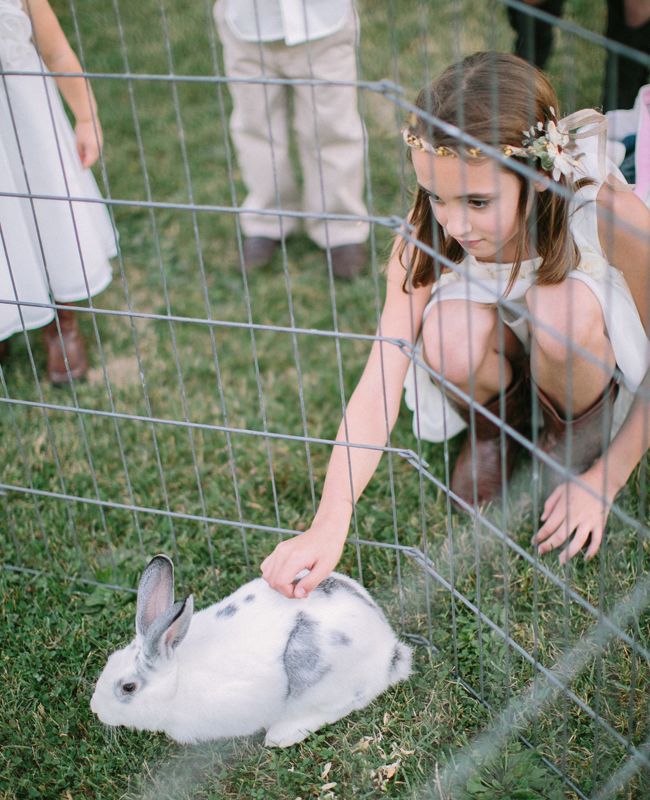 16 Wedding Details That Involve Bunnies