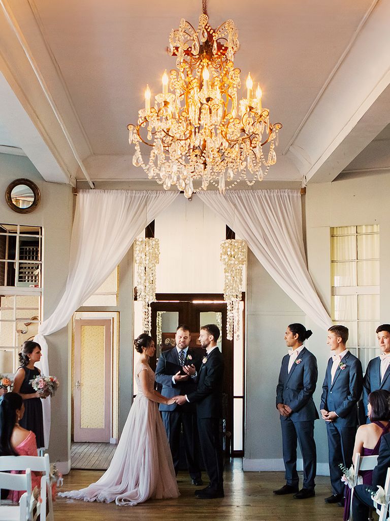 17 Creative Indoor Wedding Arch Ideas