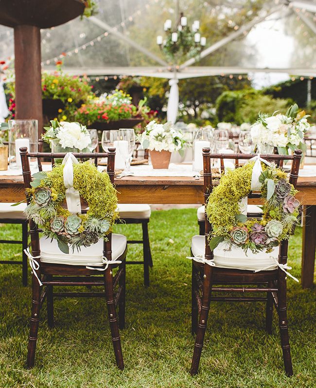 17 Ways to Include Moss in Your Wedding Decor
