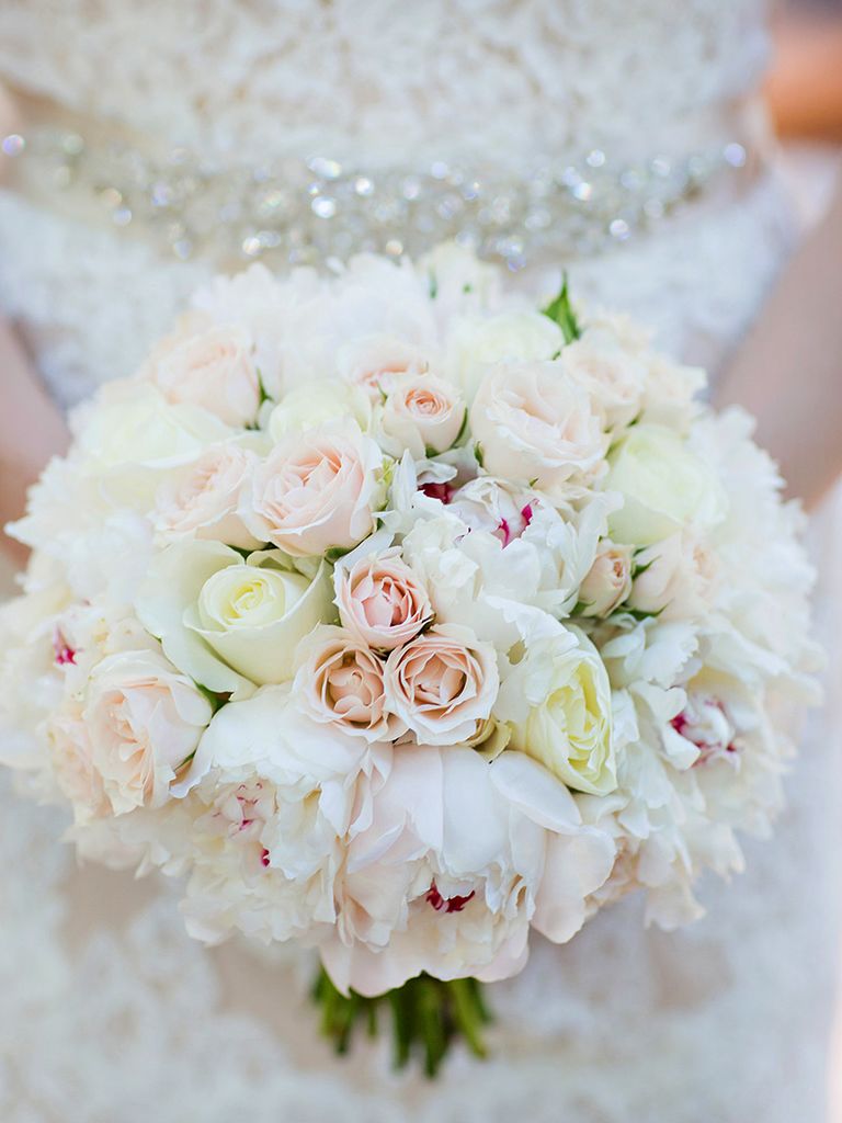20 Romantic White Wedding Bouquet Ideas