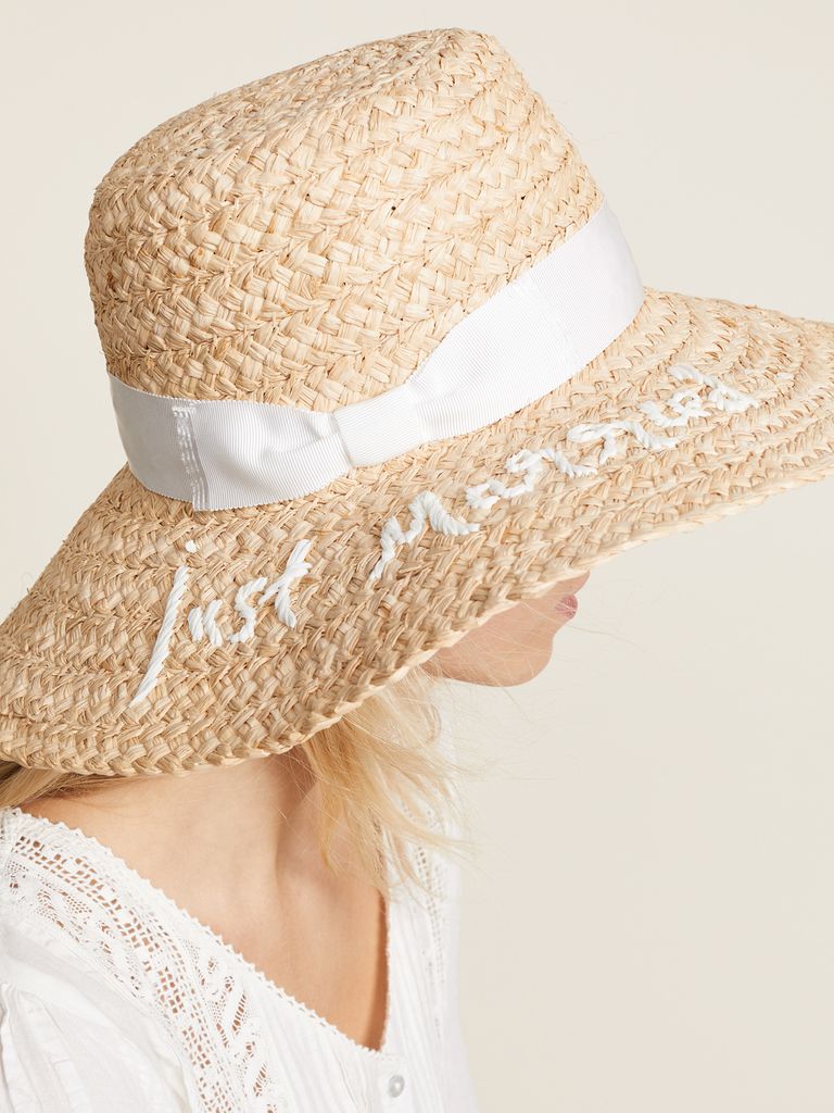 21 Floppy Sun Hats With Witty Phrases for Your Bachelorette Party or Honeymoon