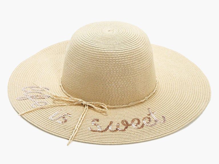 21 Floppy Sun Hats With Witty Phrases for Your Bachelorette Party or Honeymoon