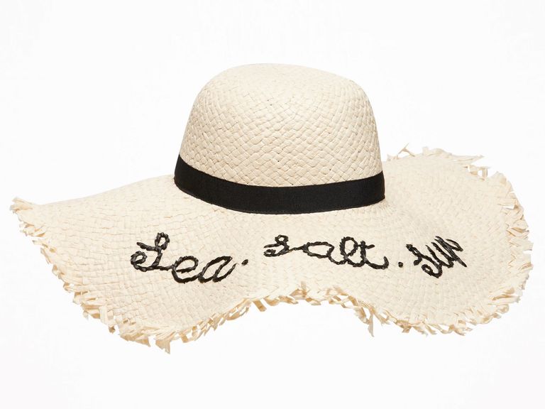 21 Floppy Sun Hats With Witty Phrases for Your Bachelorette Party or Honeymoon