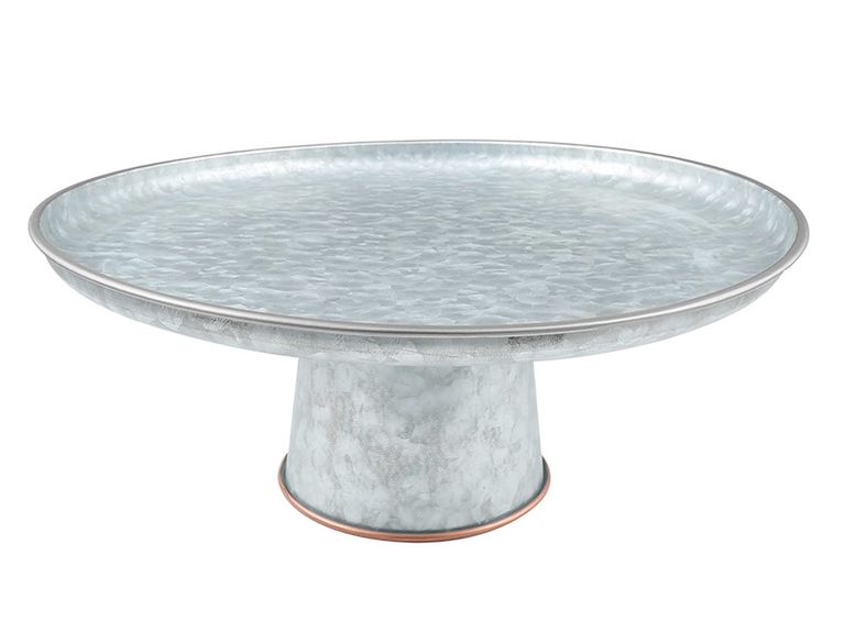 29 Cool and Classic Wedding Cake Stands Perfect for Every Wedding Style