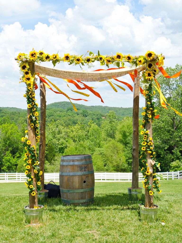 29 of the Prettiest Wedding Chuppahs We've Ever Seen