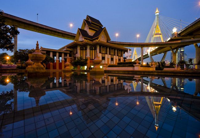 4 Utterly Classic Honeymoon Spots!