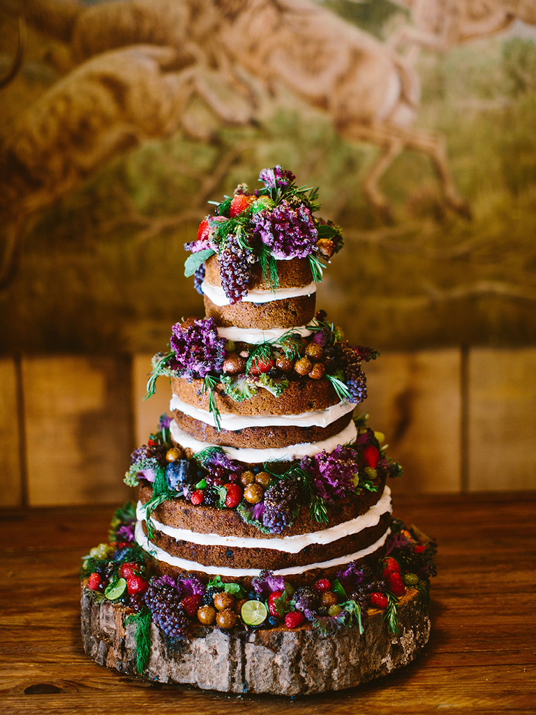 21 Gorgeous Ways to Use Pantone’s Color of the Year in Your Wedding