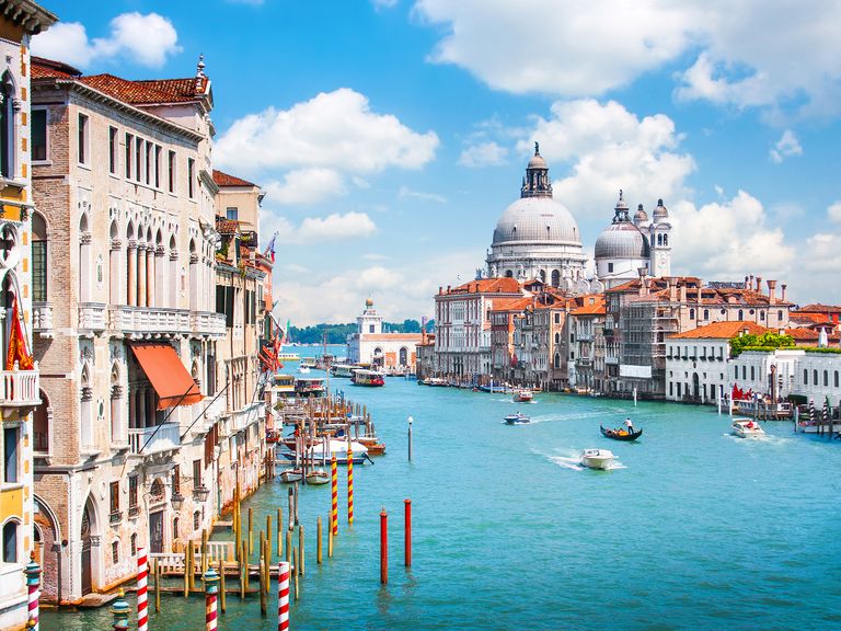 50 Best Places to Honeymoon