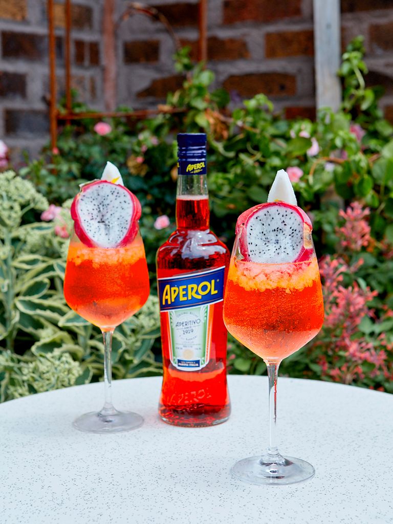 Here’s the Aperol Spritz 5 Ways—Perfect Your Wedding Cocktail Hour