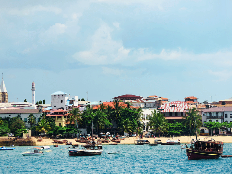 6 Honeymoon Destinations With Awesome Exchange Rates