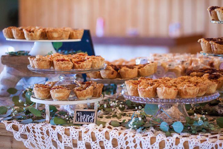 7 Ways To Serve Pie At Your Wedding