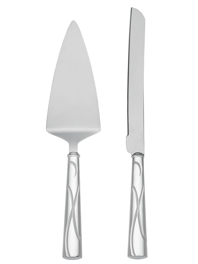 8 Cake Knives and Servers for Your Wedding