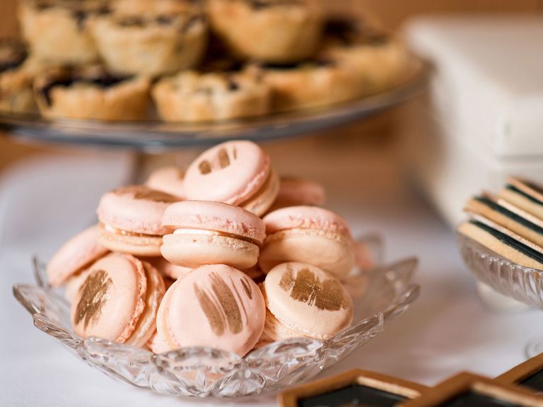 8 Sweet Ways to Serve Macarons at Your Wedding Reception