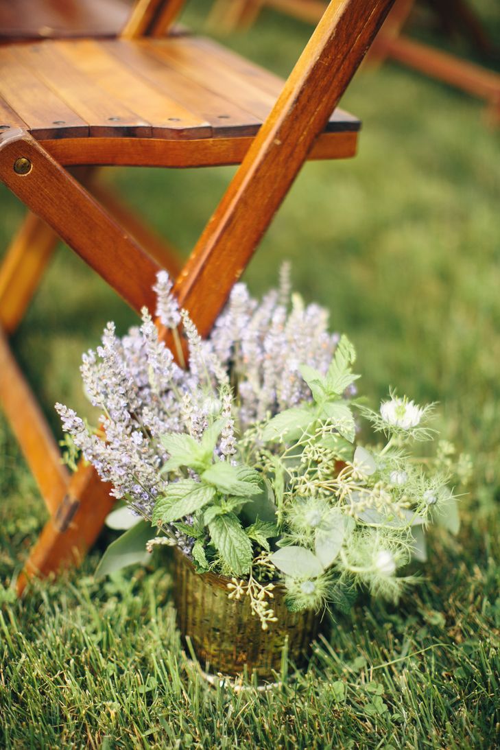 7 Ways to Up Your Wedding Décor With Herbs