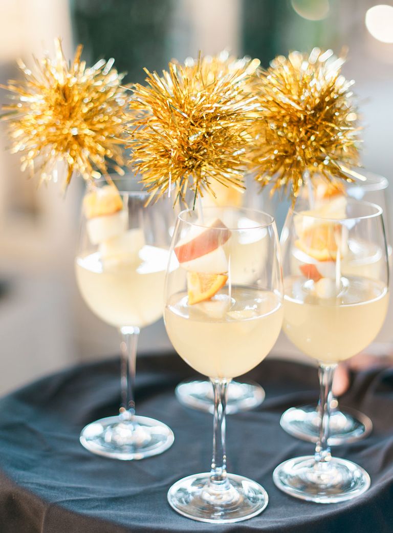 9 Ways to Make Your Wedding Guests Happy