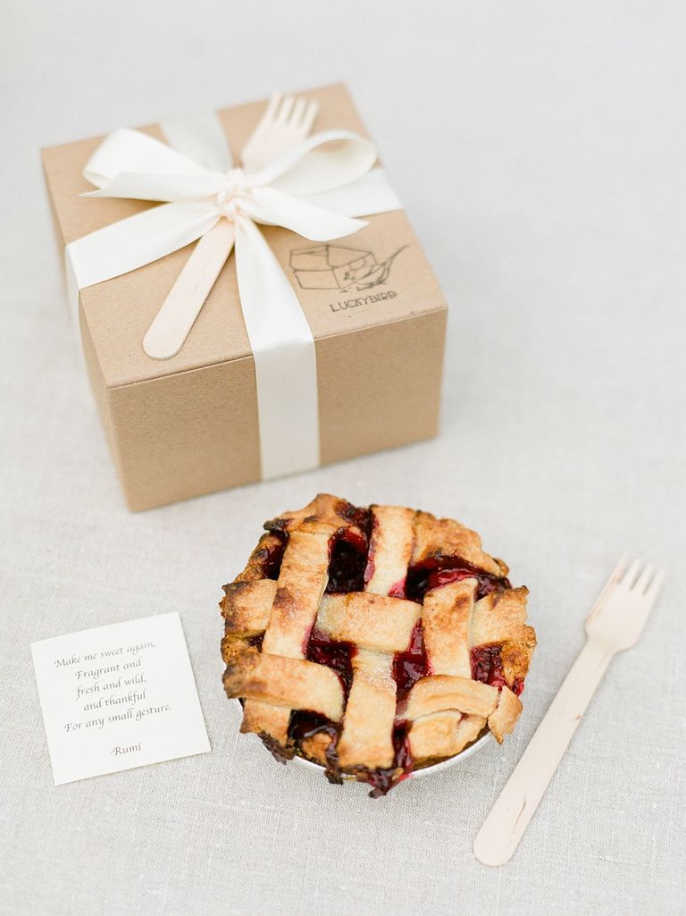 9 Ways to Make Your Wedding Guests Happy