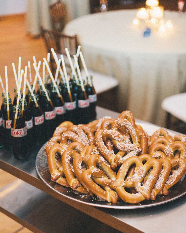 9 Ways to Make Your Wedding Guests Happy