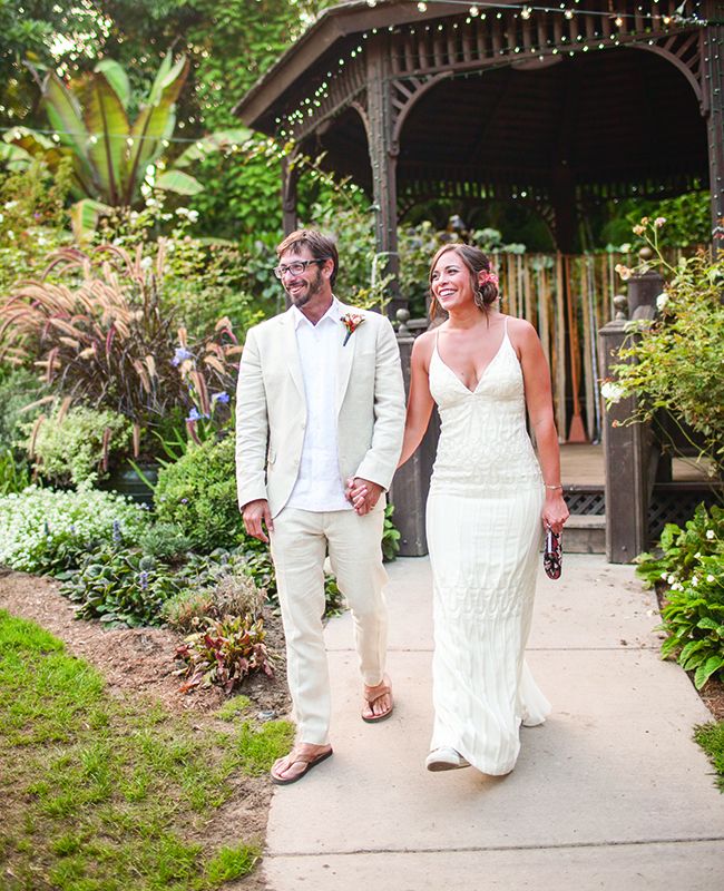You’ll Love the Bright Colors and Tropical Bouquets in This Granola-Glam Wedding