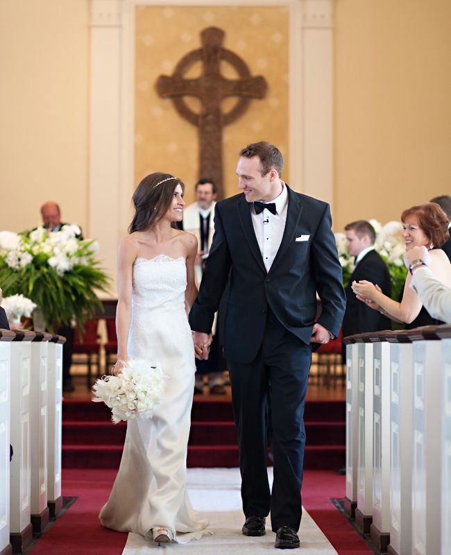 A Glam 1920s-Inspired Wedding with Feather Accents by Amanda Donaho Photography