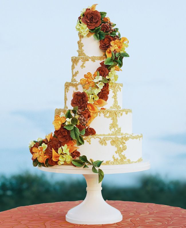 Can You Tell If The Flowers on These Wedding Cakes Are Fresh or Sugar?