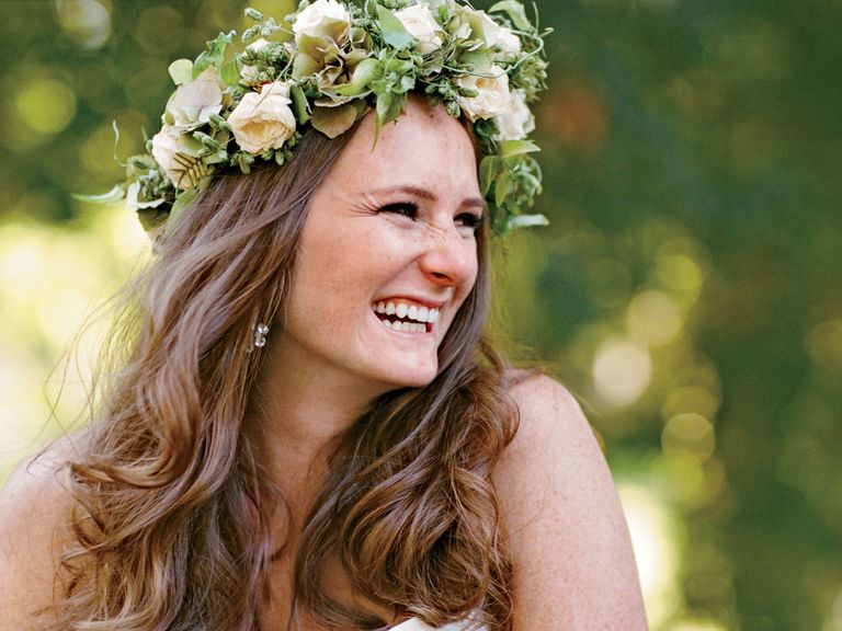 Dress Up Your Wedding With These 9 Winning Wreaths