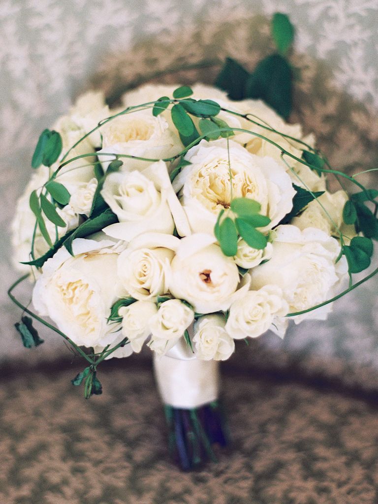 Here's Your Bridal Bouquet, Based on Your Zodiac Sign