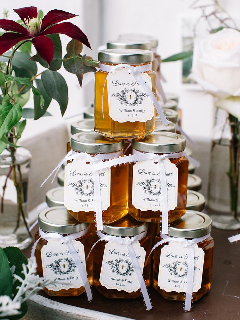 How to Make Your Wedding Look Like You Thought of Everything