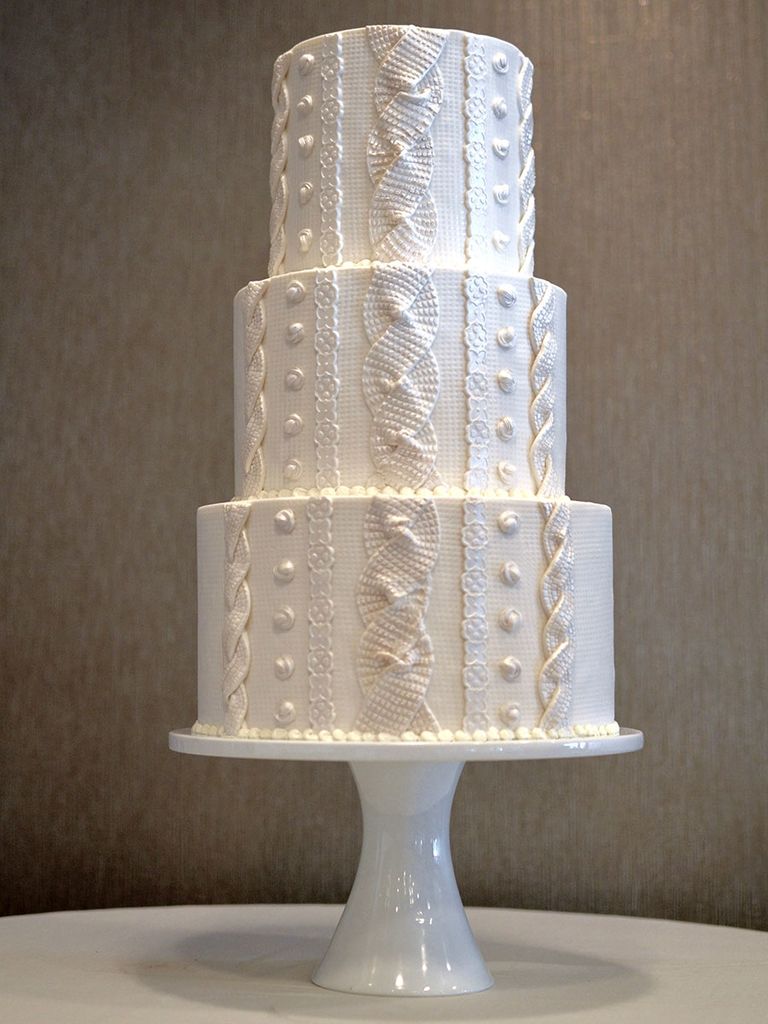 Pretty Cable-Knit Wedding Cakes Perfect for Your Winter Wedding