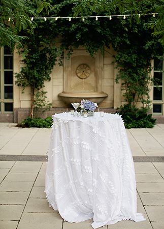 See How Two Crazy-Different Styles Come Together In One Unforgettable Wedding