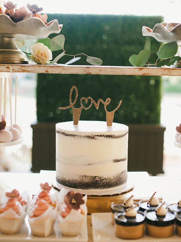 Simple Wedding Cakes That Prove Less Is More