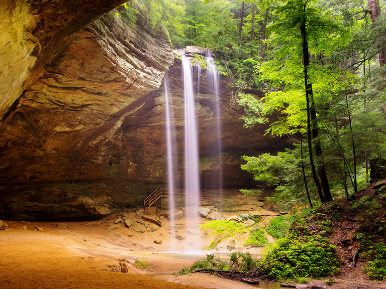 The Best Midwestern Destinations for a Minimoon or Honeymoon