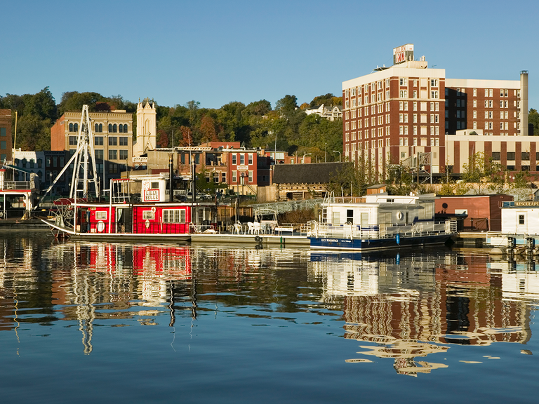 The Best Midwestern Destinations for a Minimoon or Honeymoon