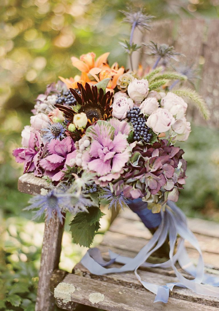 The Prettiest, Wilt-Proof Bouquets for Your Outdoor Wedding